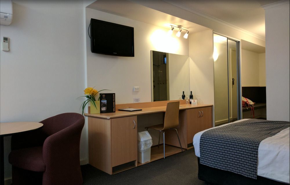 Beachfront Voyager Motor Inn Берни Экстерьер фото