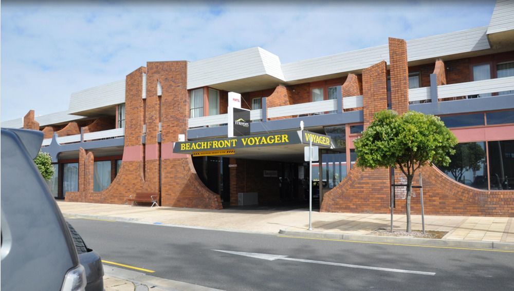 Beachfront Voyager Motor Inn Берни Экстерьер фото