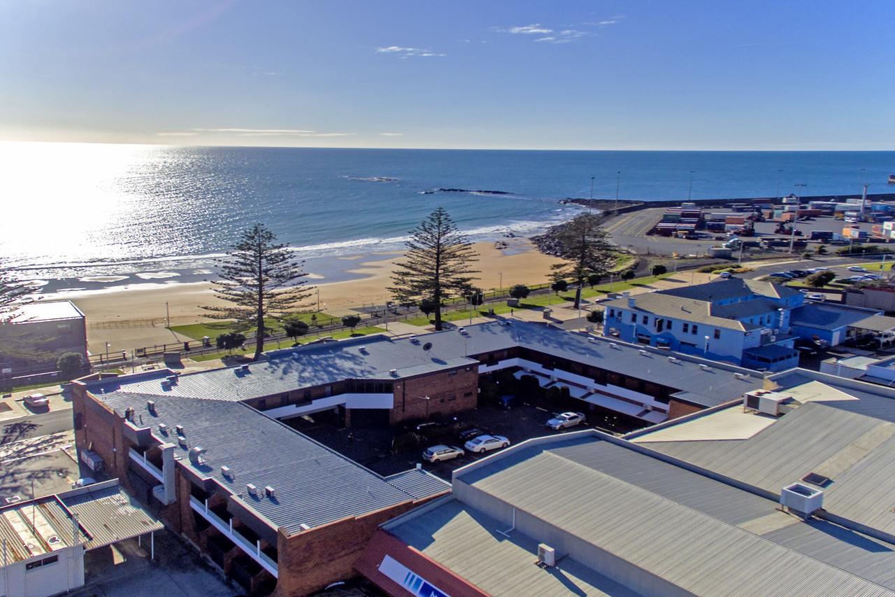 Beachfront Voyager Motor Inn Берни Экстерьер фото