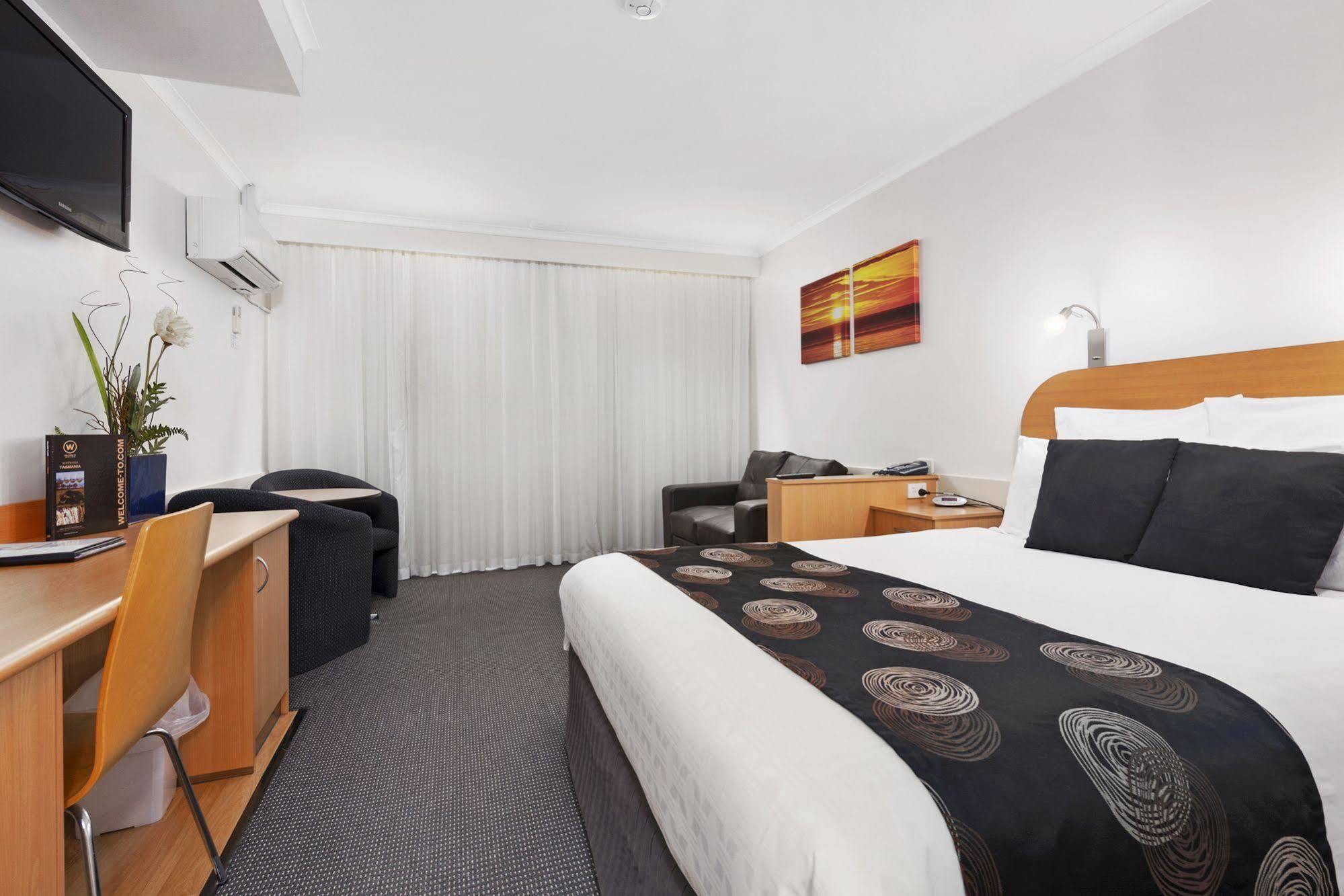 Beachfront Voyager Motor Inn Берни Экстерьер фото