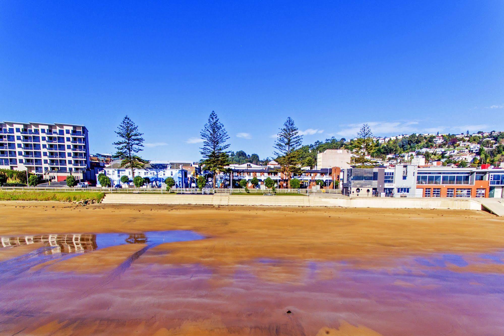 Beachfront Voyager Motor Inn Берни Экстерьер фото